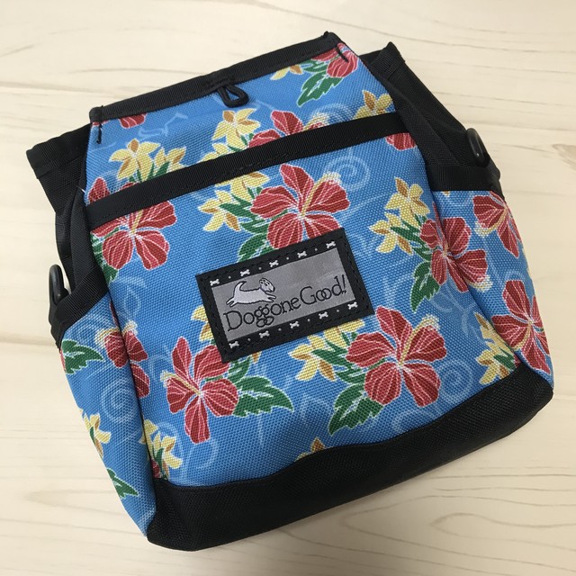 ラピッドリワードポーチ 柄物 Sherpa Pet Service