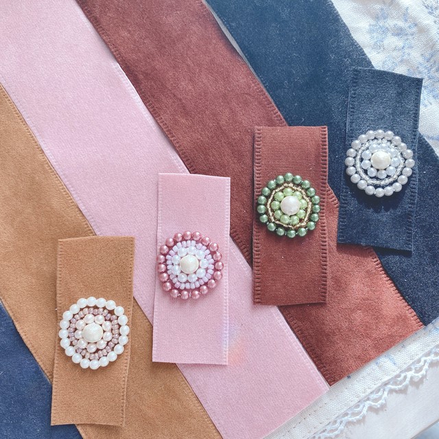 ビーズ刺繍の基本のき はじめてのブローチ 作り方動画付 Cottonberry