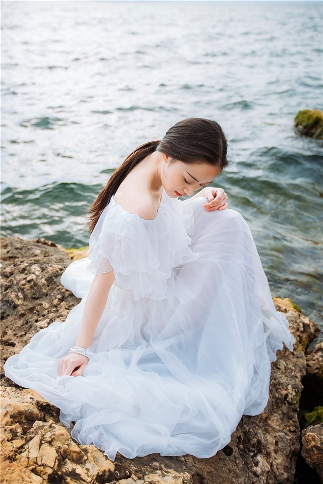 即納品 段重ねフリルが可愛い オフショルダーロングワンピース Lavenderlane Fashion Shop