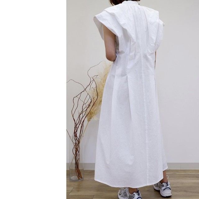 Si M シワ加工フリルロングワンピース ｰtwentyｰ