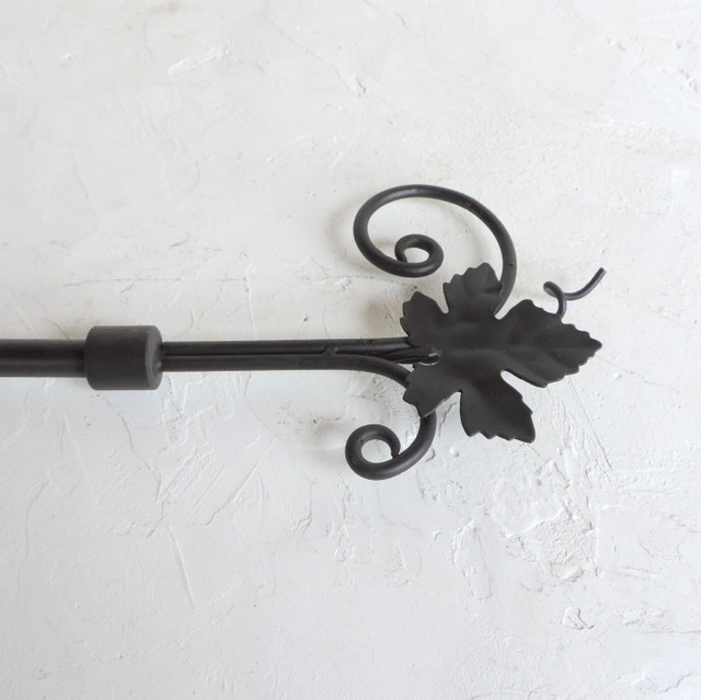 ご指定サイズで制作 アイアンカーテンレール リーフ 飾りを含めたサイズ2 3ｍまで アイアン雑貨工房auos Brand Create Design