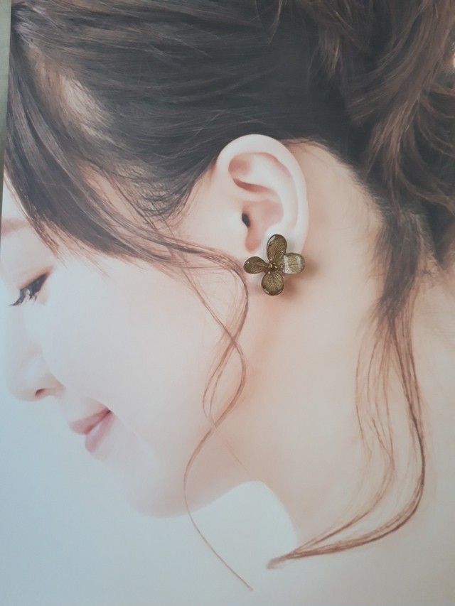 あじさい シャンパンゴールド バックパールピアス Bouquet Limited Web Shop