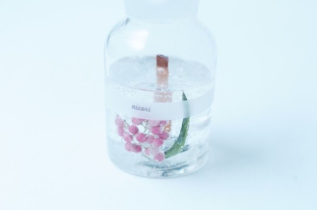 ペッパーベリー リンデンフラワーブレンド 音の出るアロマキャンドル 精油100 Botanical Bottle Nicoricandle