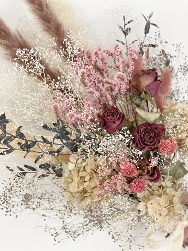 紫陽花とバラのピンクのナチュラルブーケ 結婚式 ウェディング ブライダル ブーケ 前撮り 新築祝い 開店祝い 誕生日プレゼント お花のギフト リース スワッグ 花束 パンパスグラス ラスティ Fott