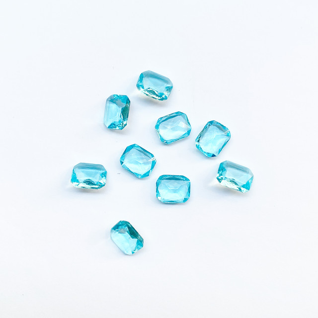 ドイツガラスカボション ライトブルー Rollo