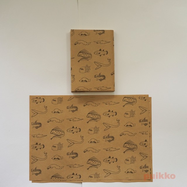紙製ブックカバー 魚イラスト Puikko