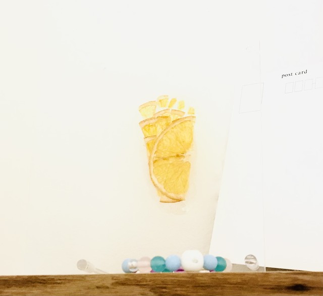 赤ちゃん手形足形 まるごとオレンジみかん 押しフルーツフローティングアート 手形足形アート花フラワーメモリアルグッズとハンドメイドminato