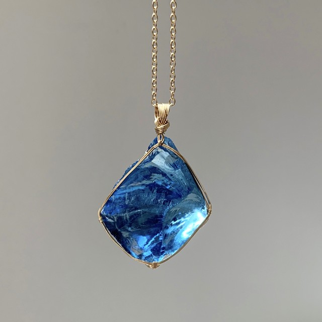 アンダラクリスタル ラベンダーブルー 女神巻きペンダントトップ Andara Crystal Pendant Le Po レポー