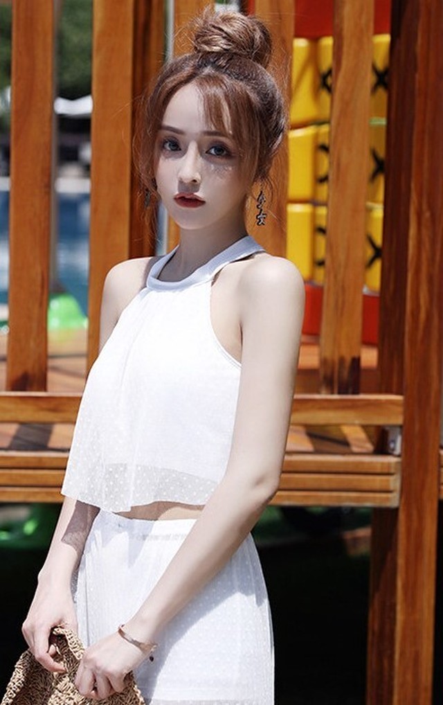 水着 ビキニ レディース 3点セット タンキニ ハイネック水着 ホルターネック ロングスカート ママ水着 ドット柄 Ab1718 Valentina210