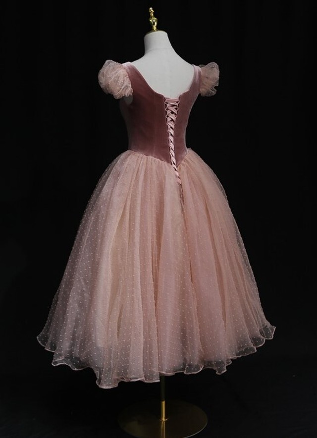 高品質 パーティードレス ピンク パフスリーブ 可愛い 編み上げ 細見えシルエット Cinderelladress