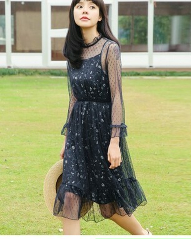 スペア サイドボード 放送 黒 ワンピース 透け Carving Wood Net