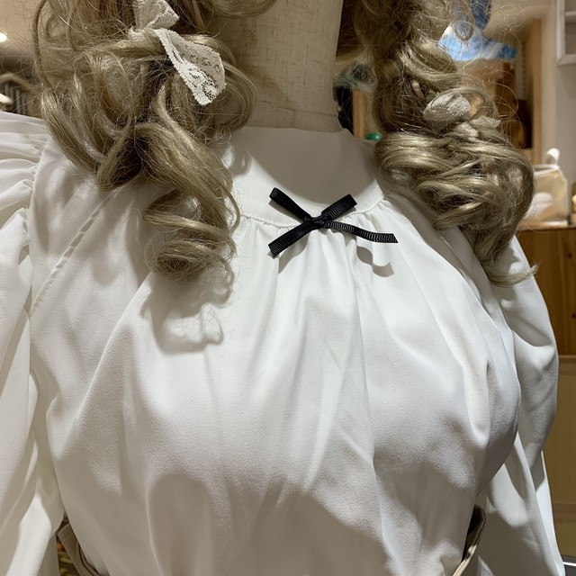 袖リボンブラウス Audreyharajuku