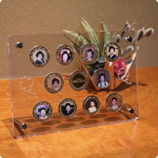 記念メダル収納 アクリルフレーム １１穴 オリジナル記念メダルｓｈｏｐ