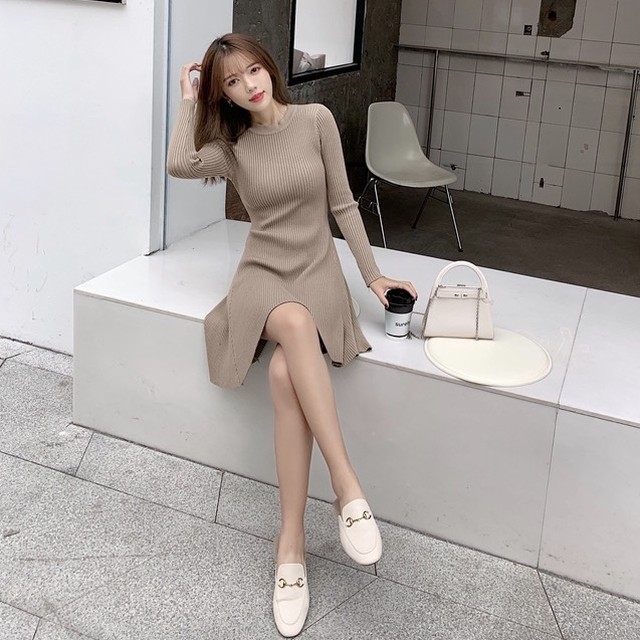 今季注目のロングブーツに合う ラウンドネック リブニット 切り替え Aラインワンピース ミニ丈 シンプル ワンピ 大人可愛い フェミニン 着回し モテ服 ピスタチオグリーン Solana ソラナ