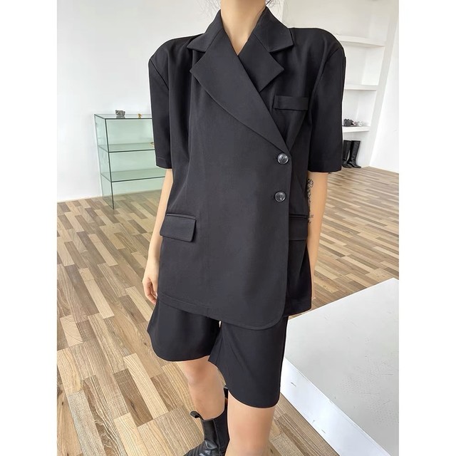 stylish black set up