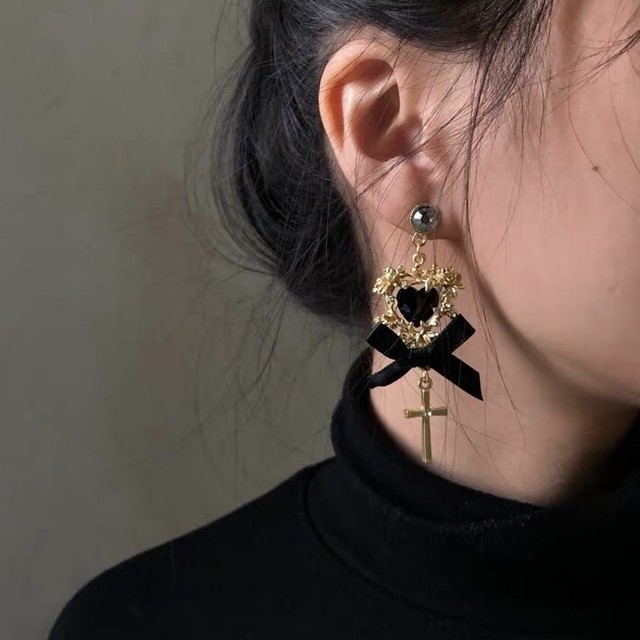 cross ribbon antique earrings