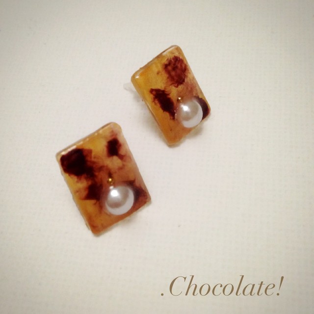 べっ甲柄のスクエアピアス Chocolate Vintage