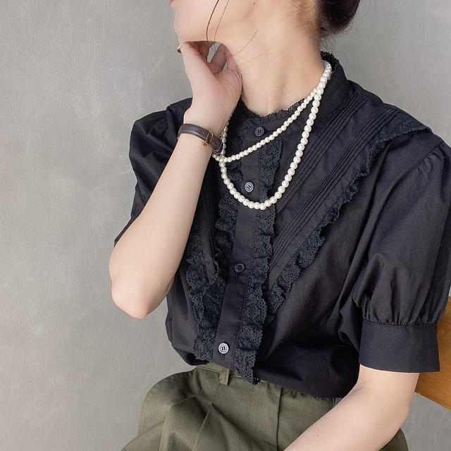 short sleeve lace blouse 【black】