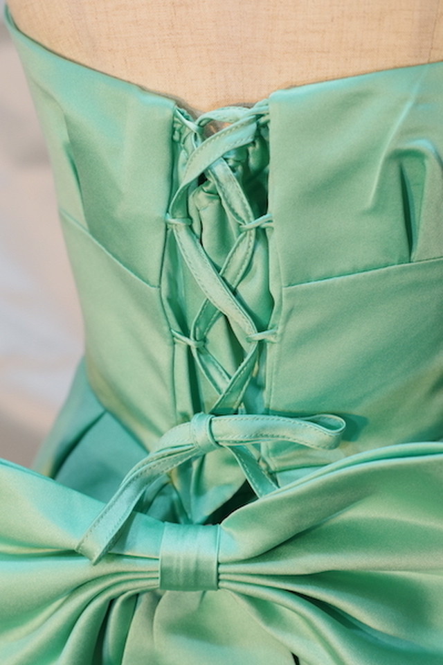 272jy 胸元コサージュバックコルセット リボンデザインパーティードレス 緑 Fake Girl Closet