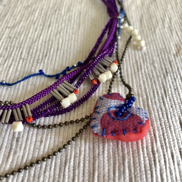 50 Offセール ワッフリッシュワッフル Wafflish Waffle ハートのネックレス Horornisfort By Qeskes