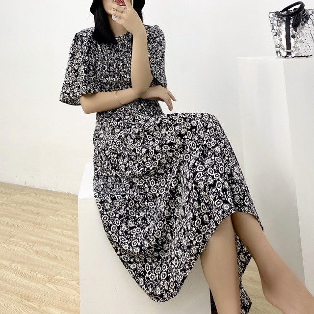 花柄ワンピース ミモレ丈 半袖 シャーリング 大人可愛い シック ダークカラー おでかけ デート リゾート 夏 Choco Chaco