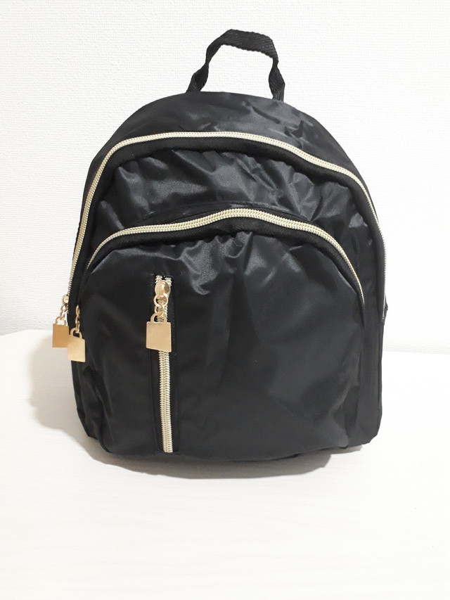 新品 リュックサック レディース 小さめ かわいい ブラック 軽量 かばん 定番 大容量 黒 Syuu