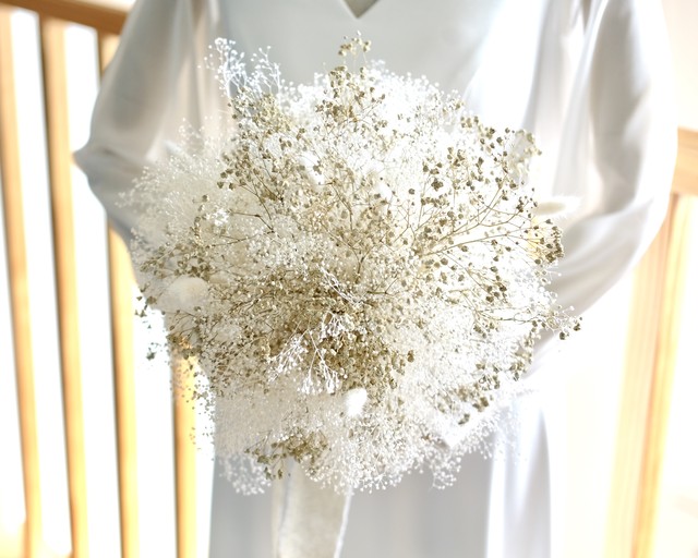 髪飾り スタンド付 かすみ草のナチュラルブーケ ブライダルフラワー専門店 限青gensei