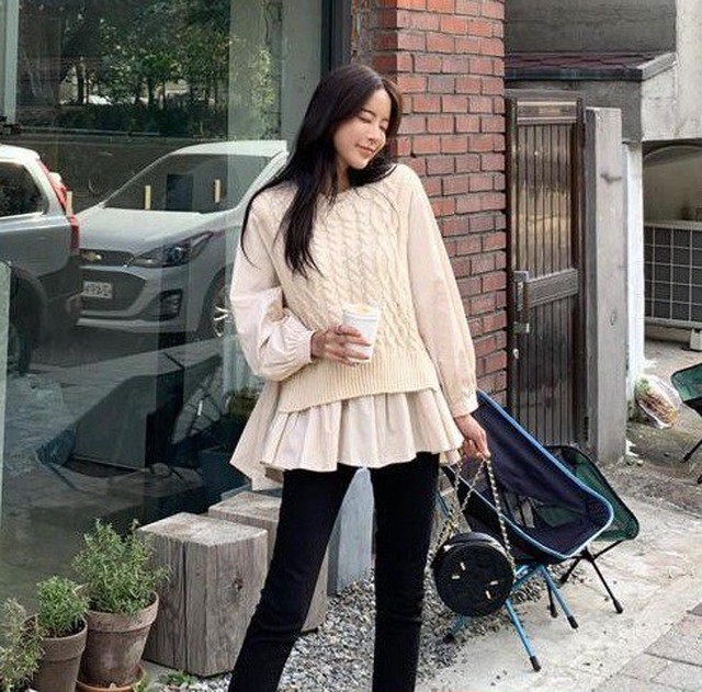 ニットベスト シャツ トップス 重ね着風 レイヤード ケーブルニット ゆったり フレア ボリュームスリーブ 秋冬 冬服 冬スペシャルセール ニットベスト シャツ トップス 重ね着風 レイヤード Leaflower 001 リーフラワー レディースファッション専門店