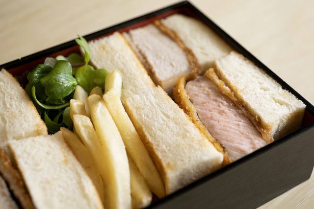 極厚!宮崎県産ぶどう豚ロースカツサンド【11:30~15:00ランチタイム限定】
