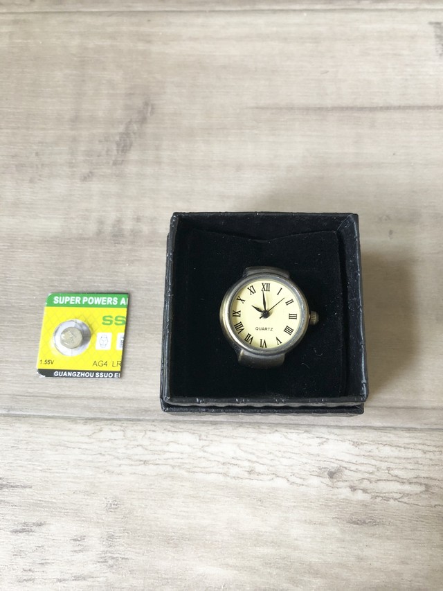 新品 未使用 アンティーク 指輪時計 リングウォッチ 英数字 Denim Design Studio