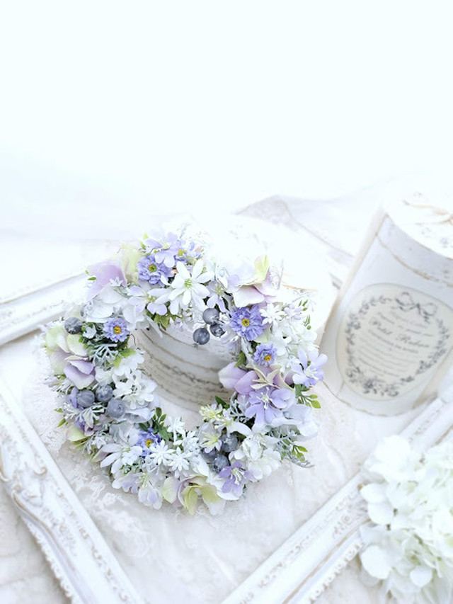 小花と紫陽花の大人可愛いリース Lupra Atelier De Fleurs