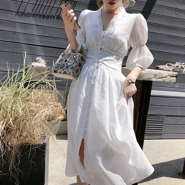 Vネック前ボタンパフスリーブワンピース ホワイトワンピース Liliana