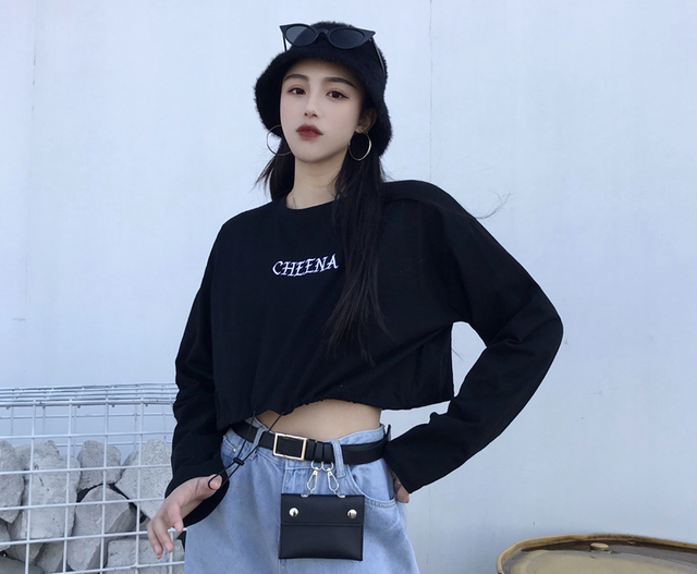 人気アイテム ショート丈 長袖 トップス トップス レディース 長袖 ロンt ショート丈 トップス へそ出し Tシャツ ラウンドネック ロゴ プルオーバー ダンスウエア スポーツウエア 練習着 カジュアル 韓国ファッション 10代 代 シンプル 送料無料 韓国レディース