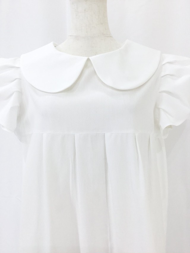 上質なコードレーン素材で作った清涼感のある大人スタイル 胸元プリーツと袖 裾フリルが可愛さを演出する白色の上品な丸襟ワンピース 一点もの コットン100 大人 通勤 通学 オールシーズン 万能 快適 丸襟ワンピース専門店 アーデルハイド ビルケ