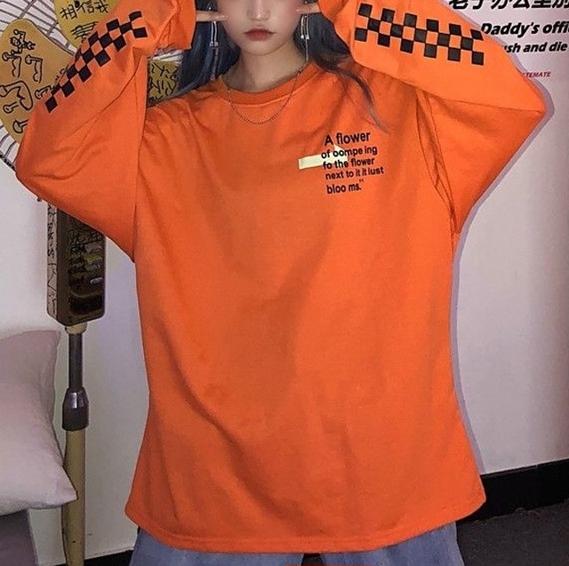 鮮やかな色彩にオシャレなプリント柄がカッコいい Tシャツ オレンジ 紫 黒 Stepwall