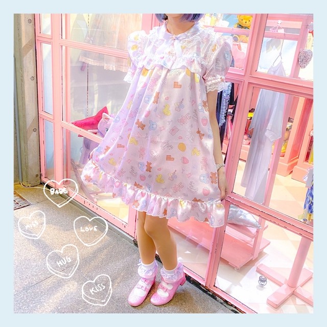 スクエアヨークワンピース サテンお絵描き Nile Perch