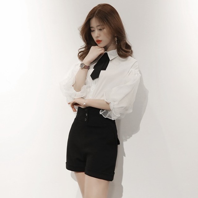 ネクタイ付きシフォンオーガンジーブラウス 二の腕カバー 大人可愛い フェミニン きれいめ エレガント 春夏 お出かけ 通勤 デート 女子会 五分袖 ランタンスリーブ 無地 Arroser