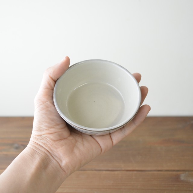 青い水玉の小鉢 小