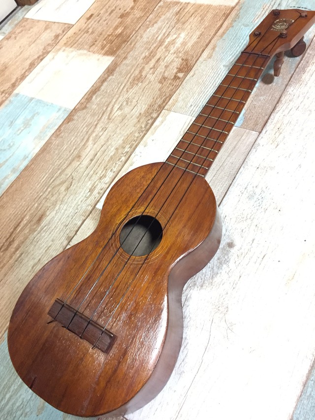 【SALE/37%OFF】 ALOHA UKULELE ビンテージソプラノウクレレ クリーニング済 ケース付 - 弦楽器