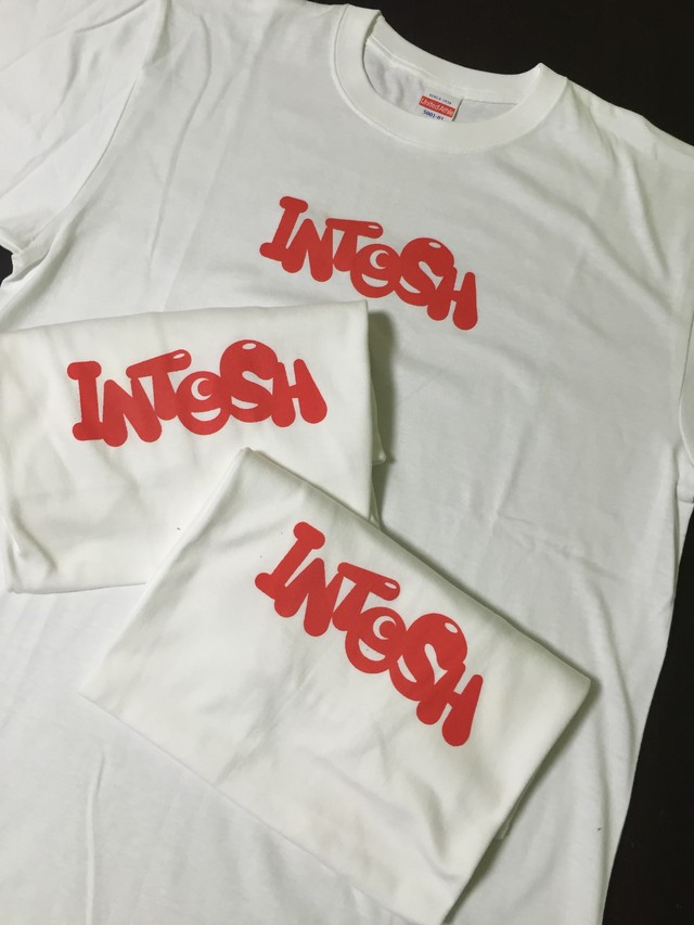 丸ロゴtシャツ 赤文字 イントッシュshop