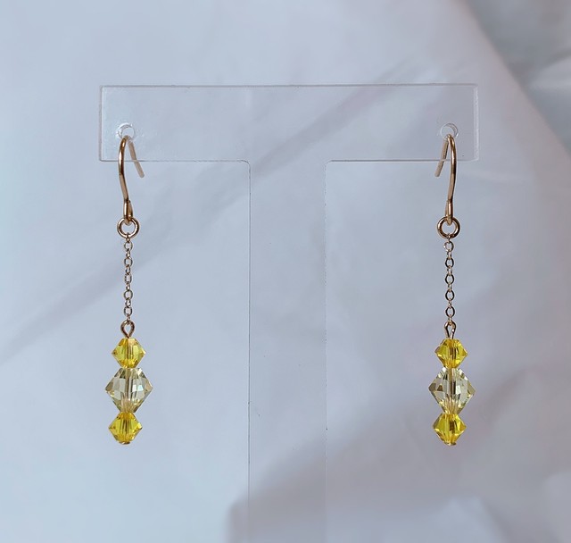 送料無料 スワロフスキービーズピアス 14kgf Mesmes