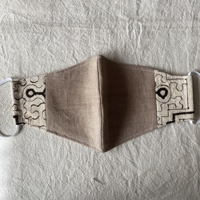 マスク50 グレーs11cm シピボ族の工芸布 アマゾンの草木染め アマゾン屋 シピボ族の泥染めとインテリア雑貨