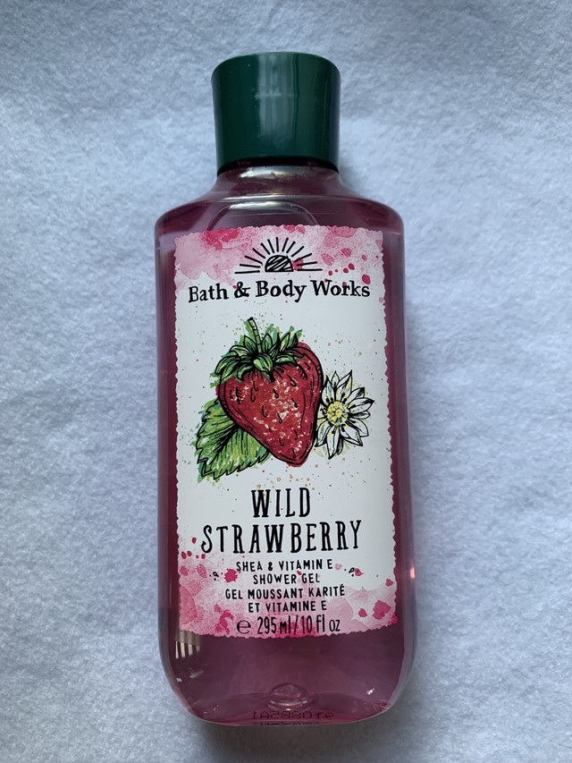 日本未上陸 Bath Body Works Shower Gel Wild Strawberry Qurofune