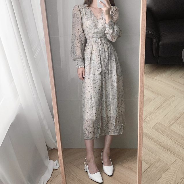 レディース ワンピース 秋 冬 長袖 Vネック花柄ワンピース ウエストマーク ロング丈 マキシロング丈 ミモレ丈 きれいめ 上品 大人 クラシカル フェミニン きれいめカジュアル カジュアル 秋冬 ホワイト S Lサイズ Ukiukionepicec