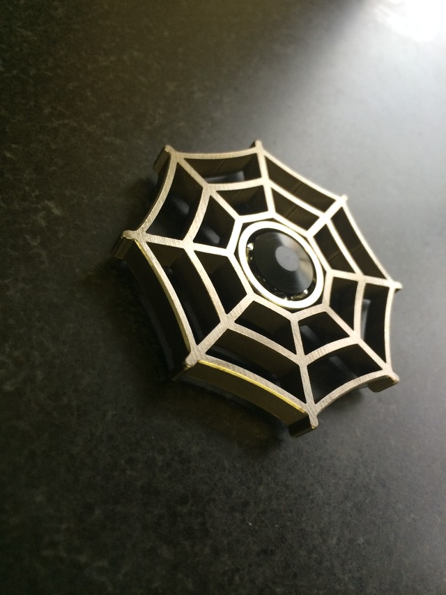 ハンドスピナー Spider Web Dizzy