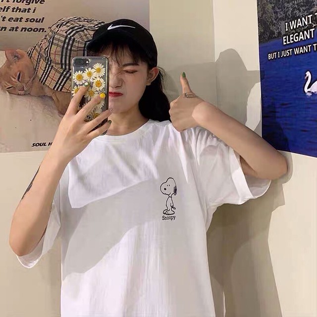 T8 送料無料 Snoopy バックプリント ルーズtシャツ Tシャツ Snoopytシャツ スヌーピーtシャツ スヌーピー チャーリーブラウン Tシャツ チャーリーブラウン ユニバ着 ユニバコーデ Usjコーデ オーバーサイズtシャツ レディースtシャツ レディーストップス イベント