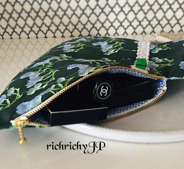 ワンピース ドレス 型ポーチ大きいポーチ すずらん ミュゲ ハンドメイドポーチ 小物入れ ペンケース Richrichy