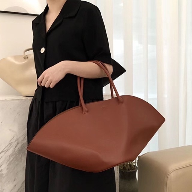再入荷 シェルシルエットビッグバッグ 52 Helrous