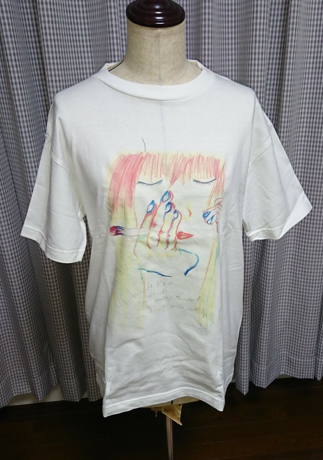 タバコを吸う女性 半袖tシャツ 線画や抽象画を用いたおしゃれなオリジナルtシャツ専門店
