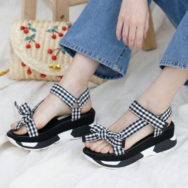 サンダル ギンガムチェック リボン スポーティ 厚底 疲れない カジュアル ガーリー 大人可愛い 春夏 お出かけ リゾート デート 大きいサイズ 大きいサイズ専門店キャンディポップ
